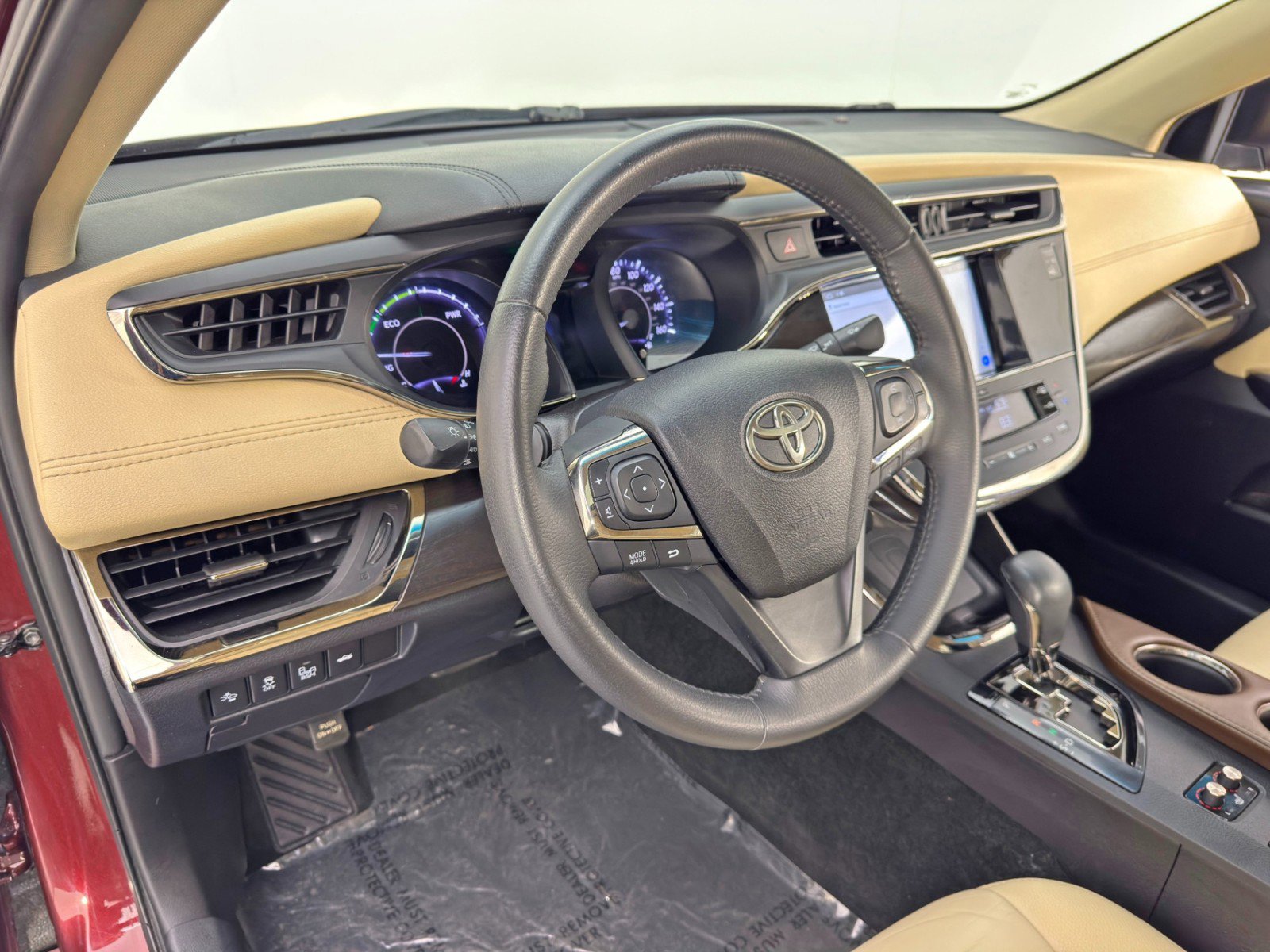Used 2018 Toyota Avalon XLE Premium image 13