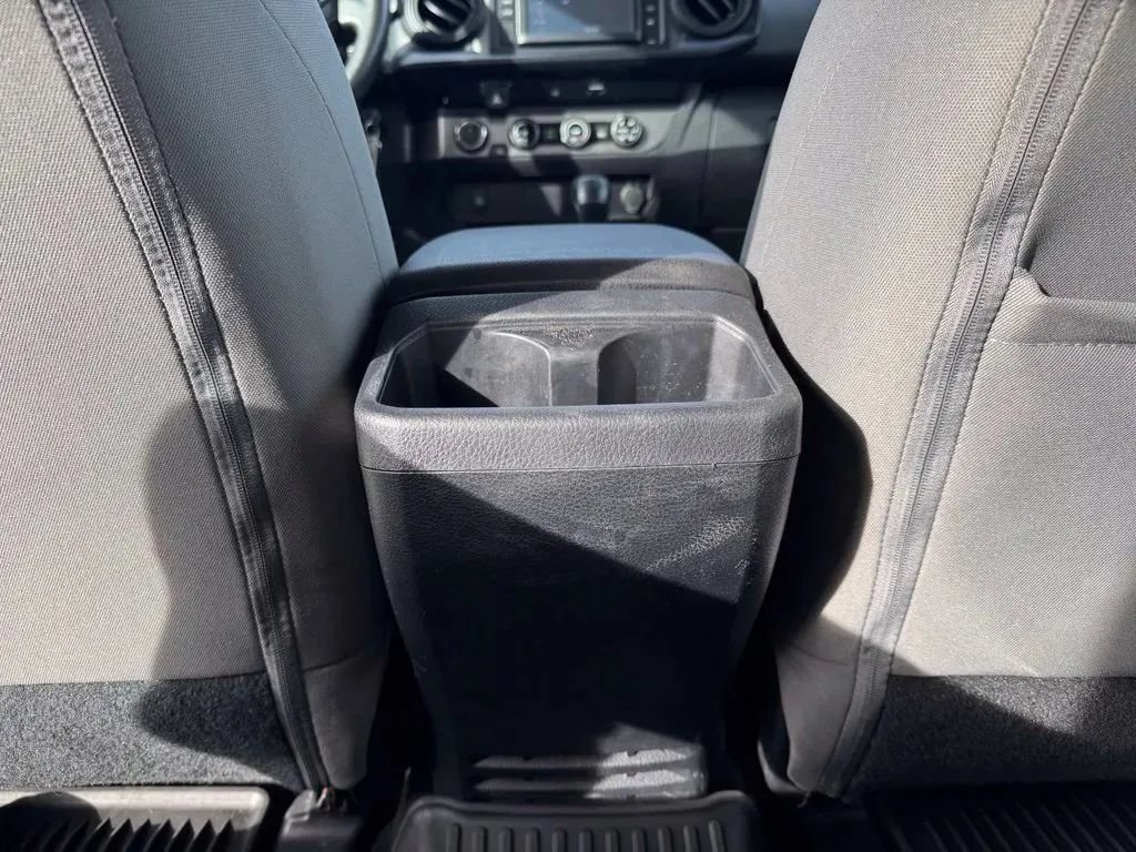 Used 2018 Toyota Tacoma SR w/ SR Convenience Package AWD/4WD image 19