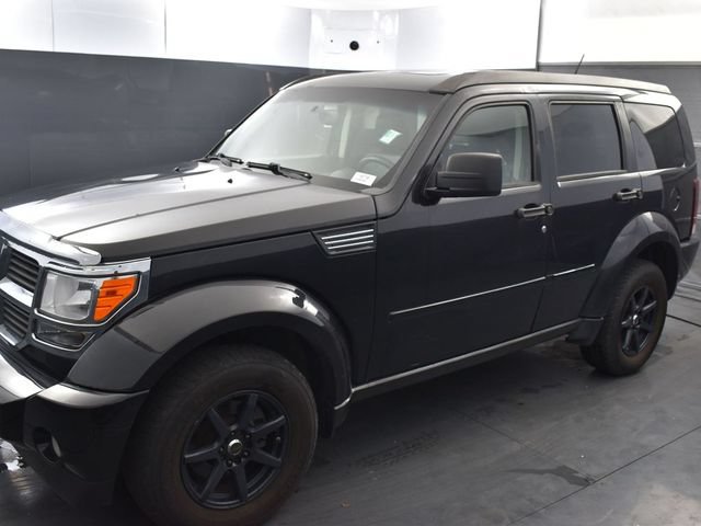 Used 2008 Dodge Nitro SLT AWD/4WD image 2