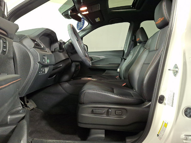 Used 2023 Honda Passport TrailSport image 15