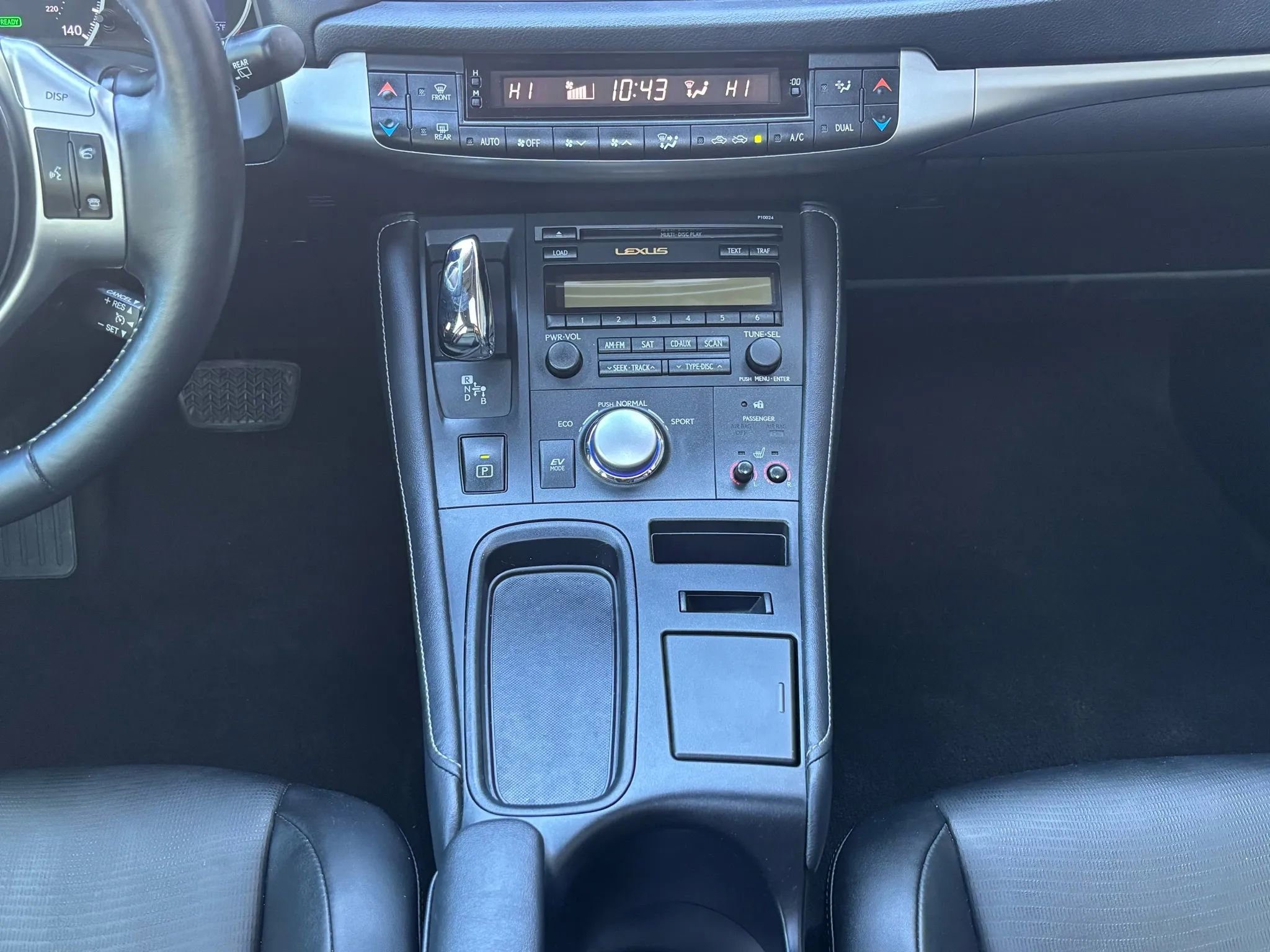 Used 2013 Lexus CT 200h image 29