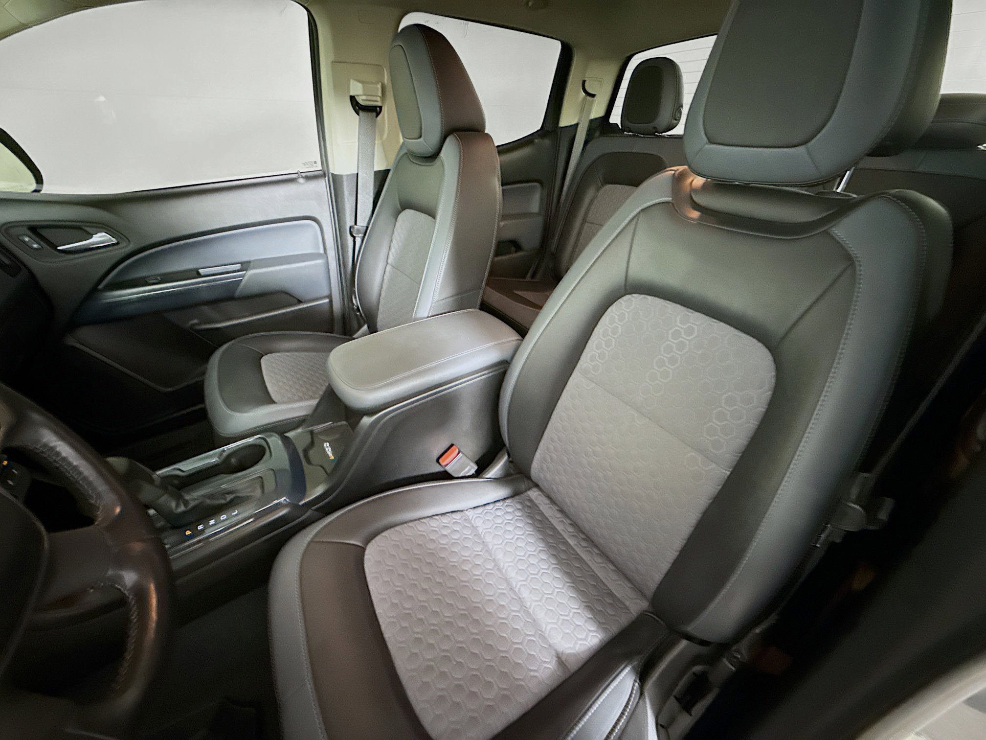 Used 2019 Chevrolet Colorado Z71 image 24