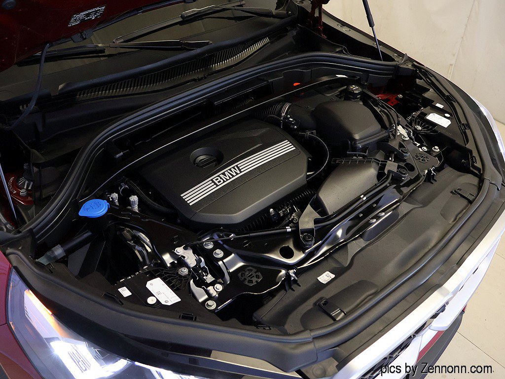 Certified 2026 BMW X2 xDrive28i AWD/4WD image 38