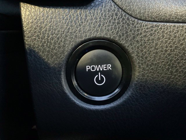 Used 2025 Toyota Camry SE FWD image 19