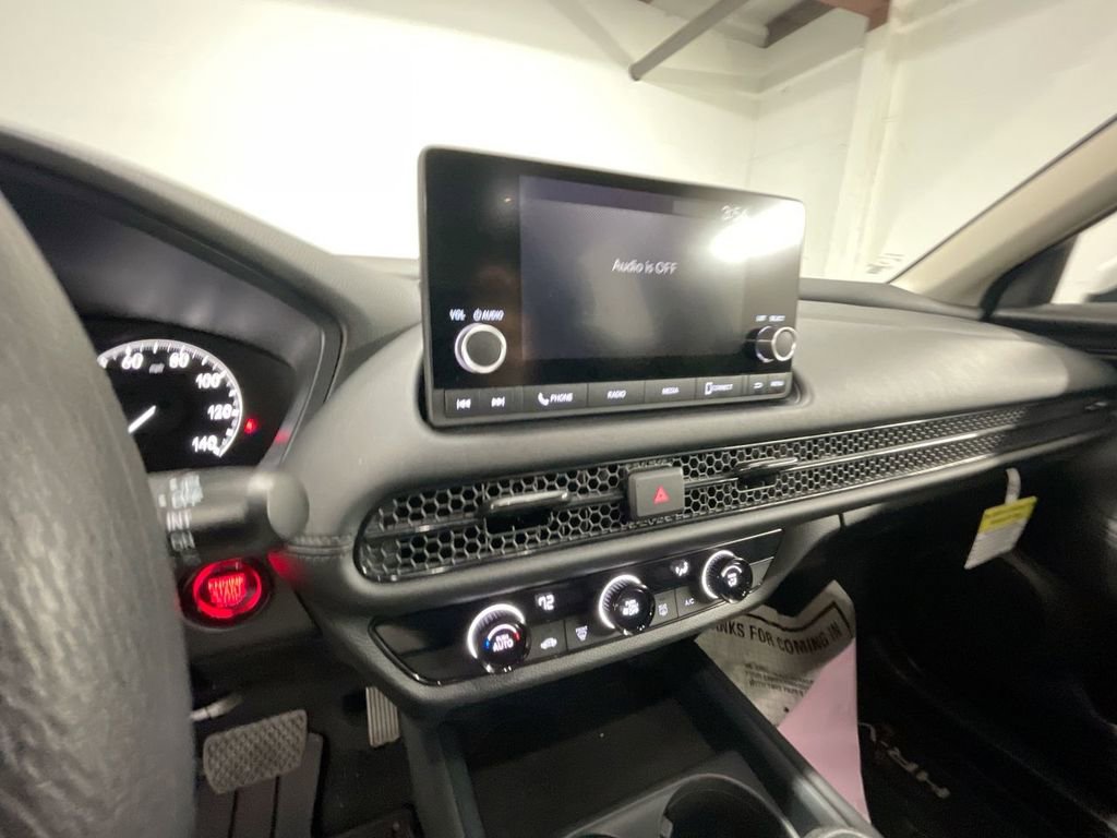 Used 2025 Honda HR-V LX image 17