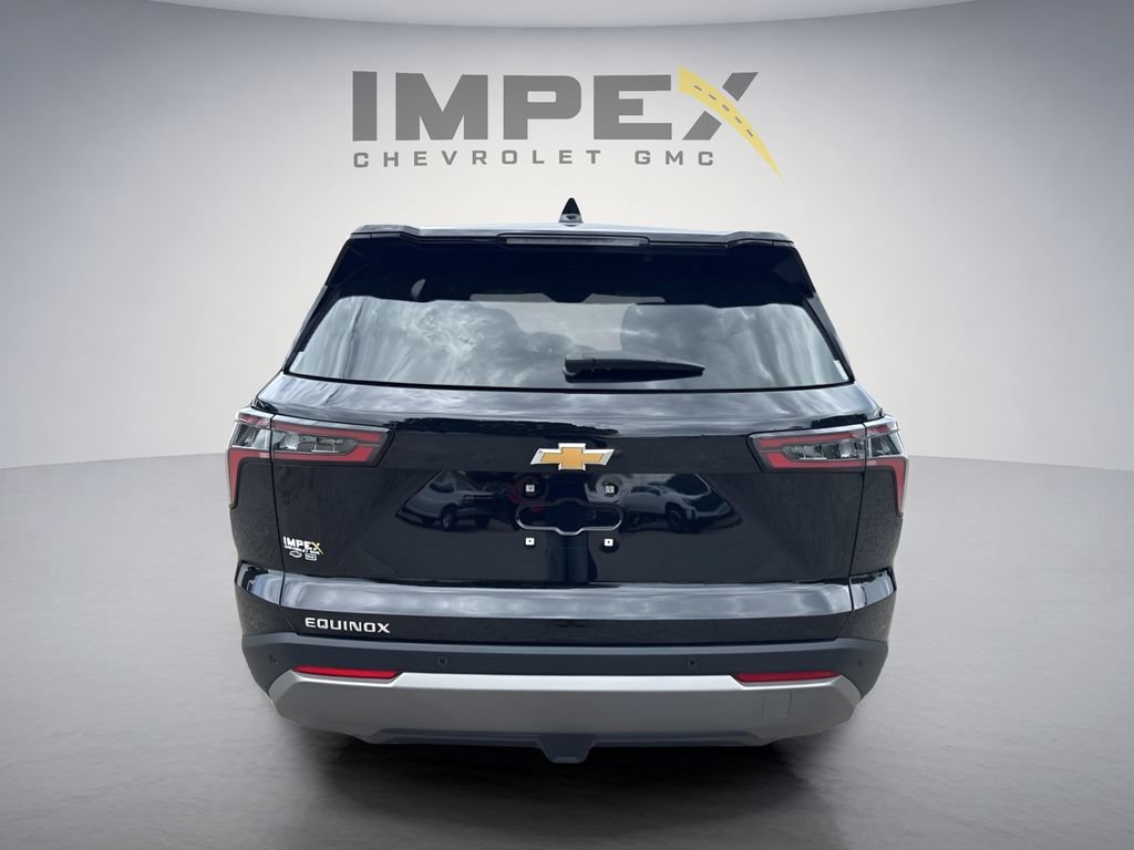 Used 2026 Chevrolet Equinox LT FWD image 4