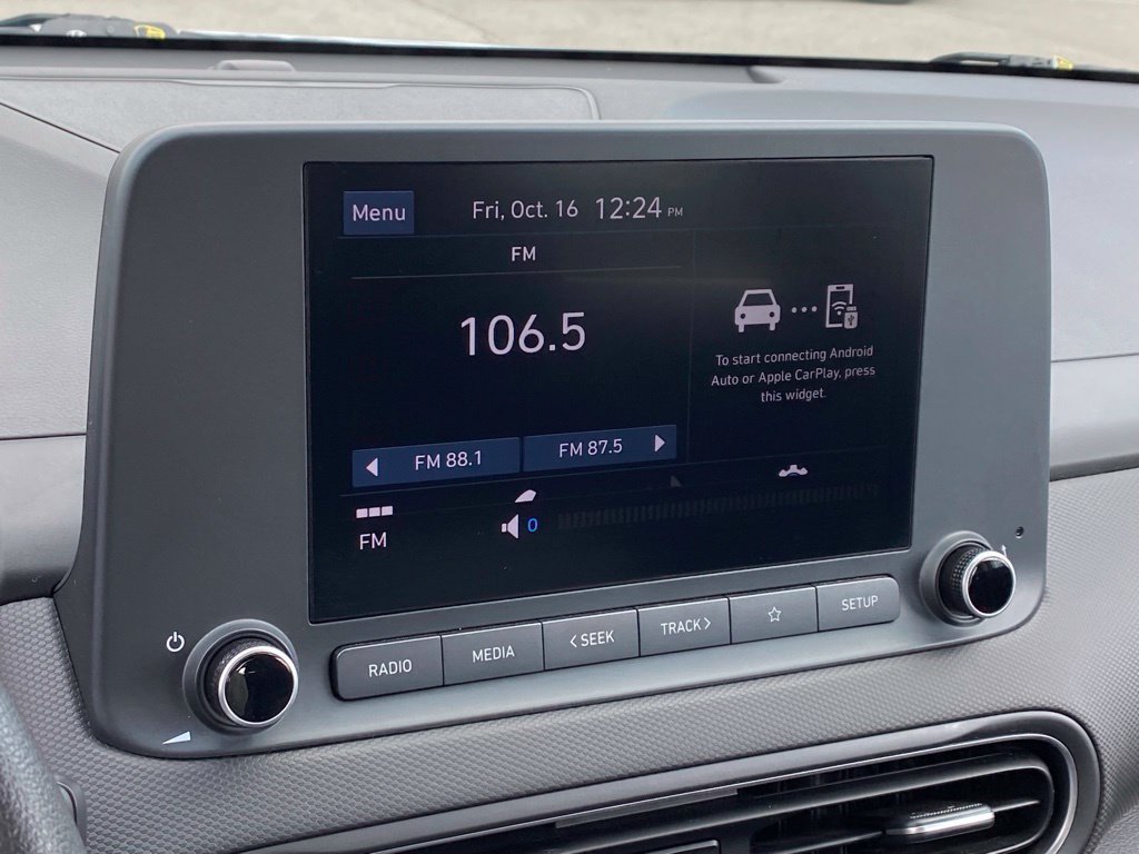 Used 2023 Hyundai Kona SE w/ Cargo Package AWD/4WD image 17