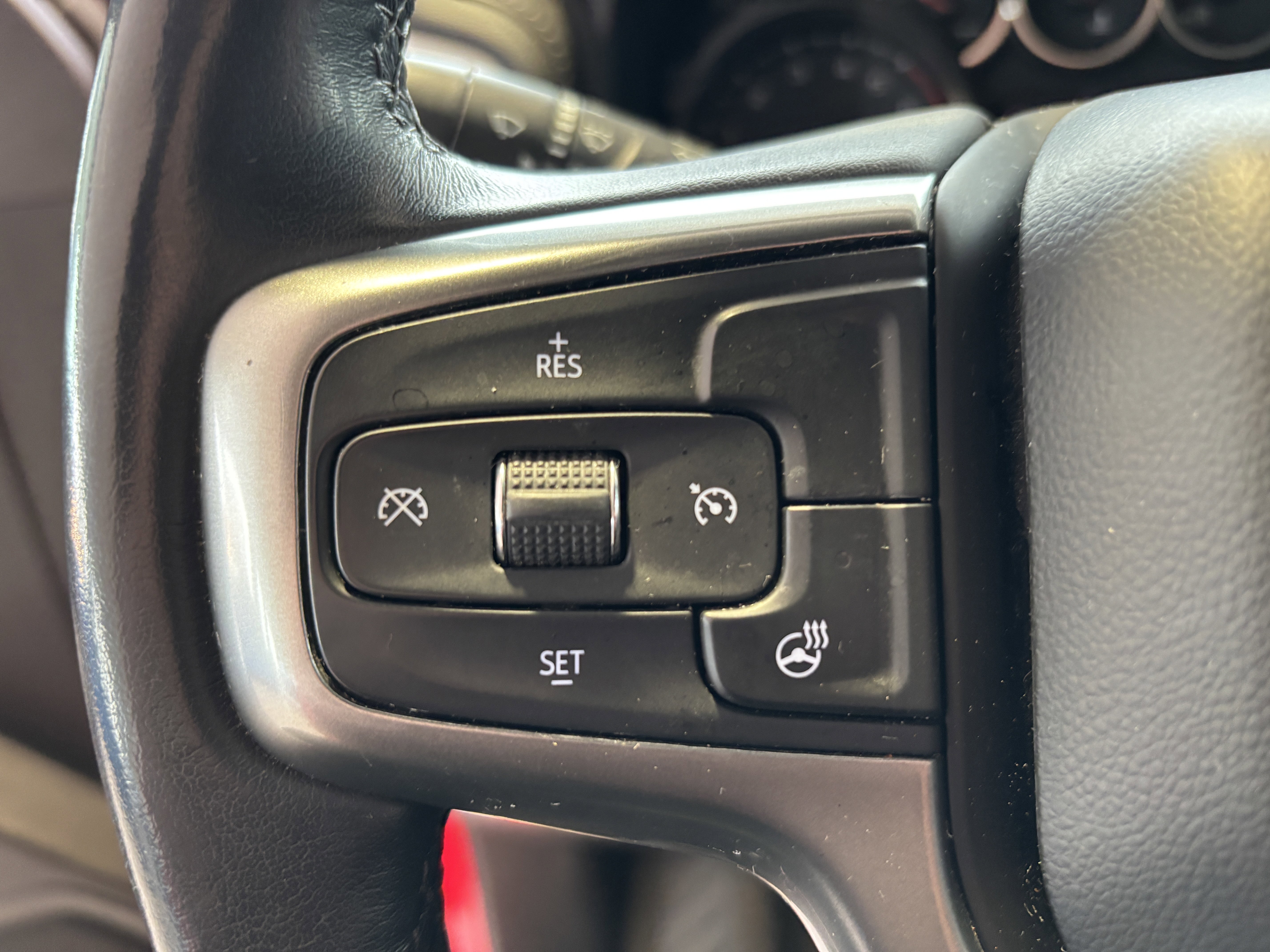 Used 2021 Chevrolet Silverado 1500 LT image 13