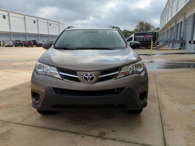 Used 2015 Toyota RAV4 LE video 2