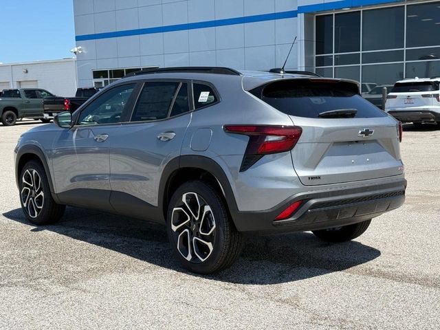 New 2026 Chevrolet Trax RS w/ Sunroof Package FWD image 3