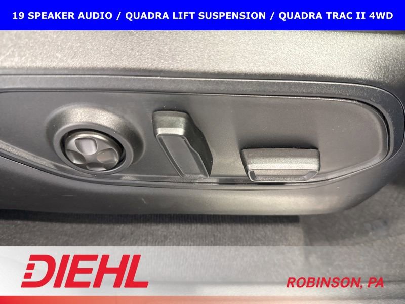 Used 2023 Jeep Grand Cherokee L Overland image 18