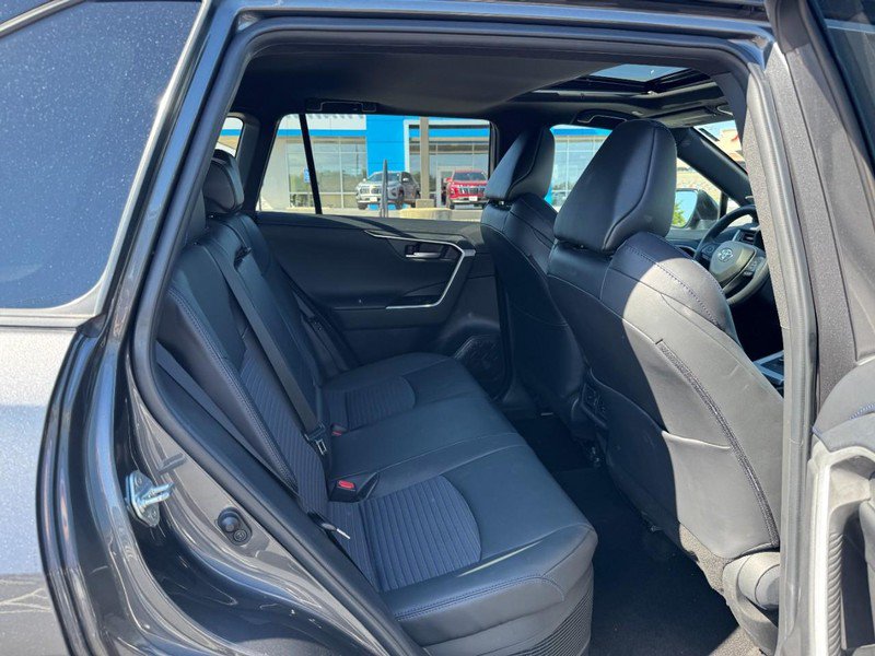 Used 2023 Toyota RAV4 XSE AWD/4WD image 10