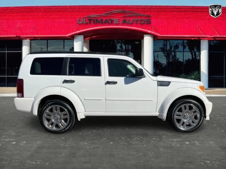 Used 2007 Dodge Nitro R/T RWD image 5