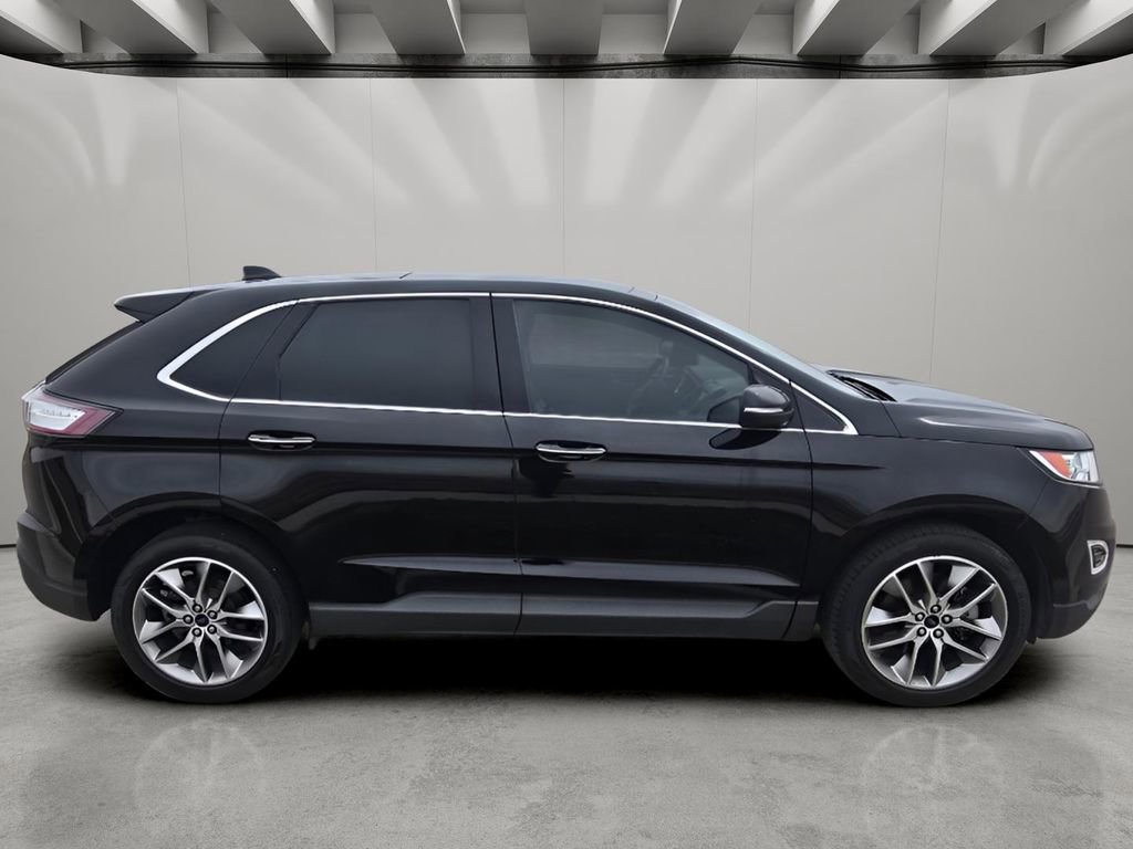 Used 2016 Ford Edge Titanium w/ Equipment Group 301A image 6