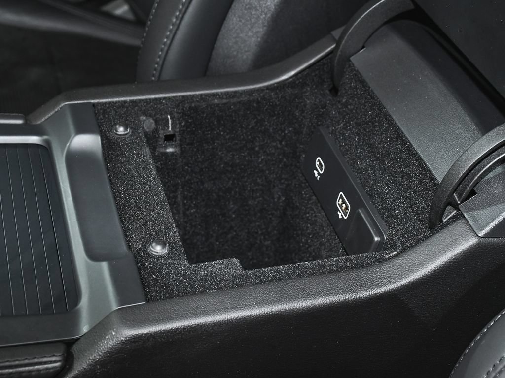 Used 2022 Jaguar F-PACE SVR AWD/4WD image 47