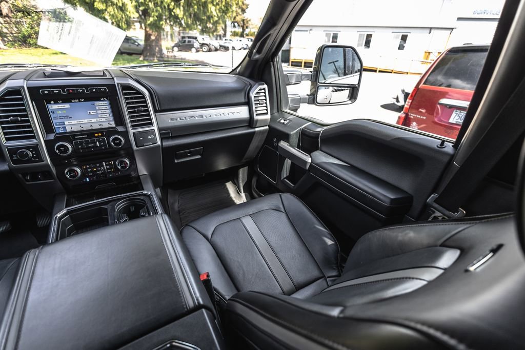 Used 2018 Ford F350 Platinum w/ Platinum Ultimate Package AWD/4WD image 28