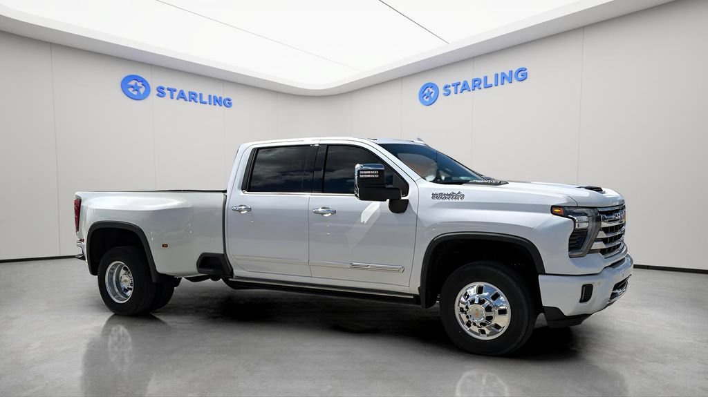 Certified 2024 Chevrolet Silverado 3500 High Country w/ High Country Premium Package AWD/4WD image 13