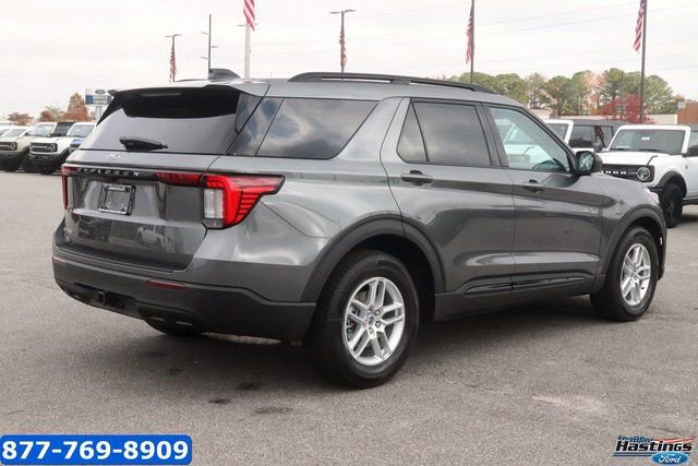New 2026 Ford Explorer Active image 5