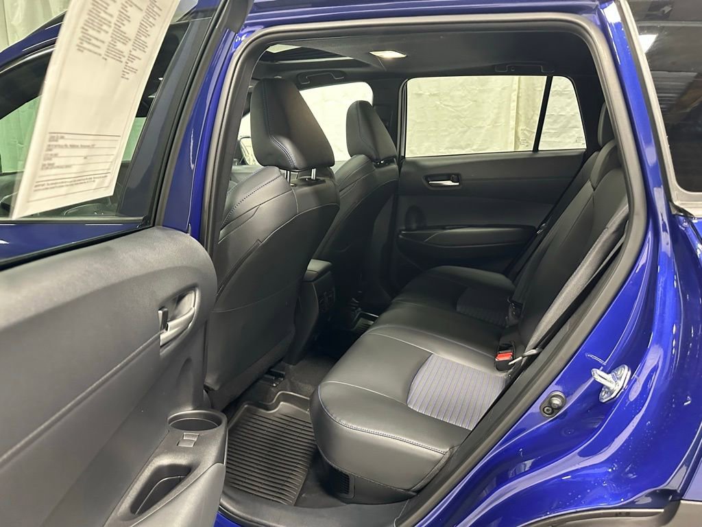 Used 2025 Toyota Corolla Cross XSE w/ Convenience Package image 43