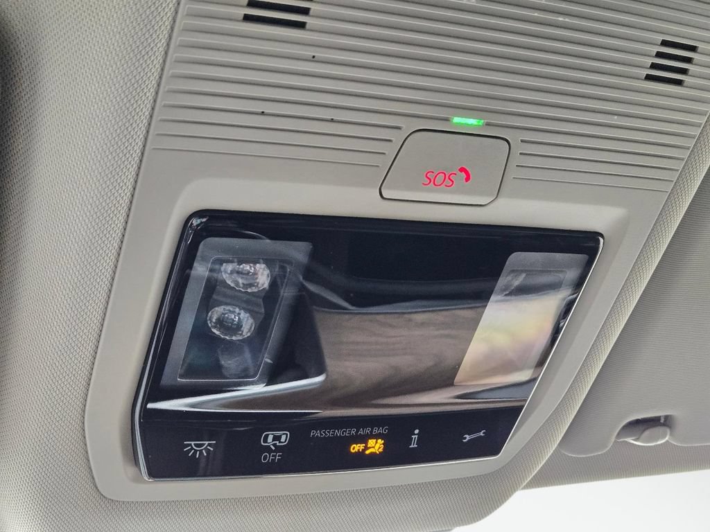 Used 2025 Volkswagen Atlas SE FWD image 29