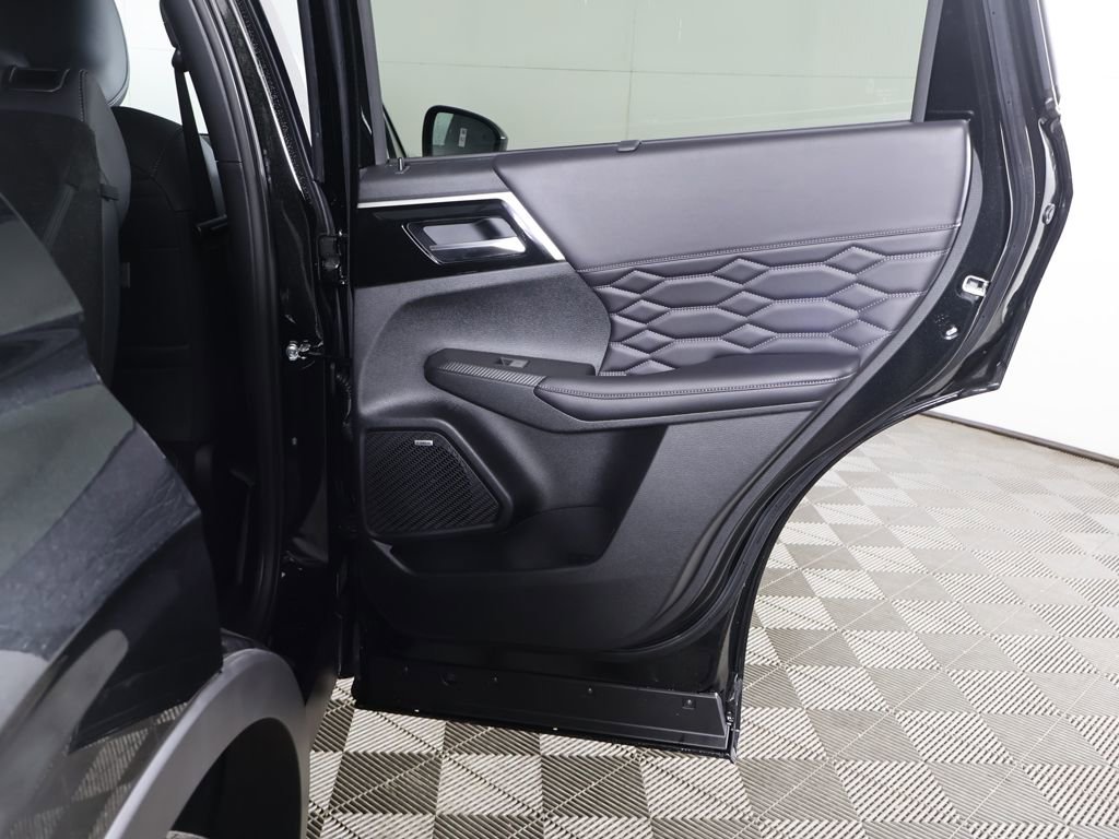 New 2026 Mitsubishi Outlander SEL image 32