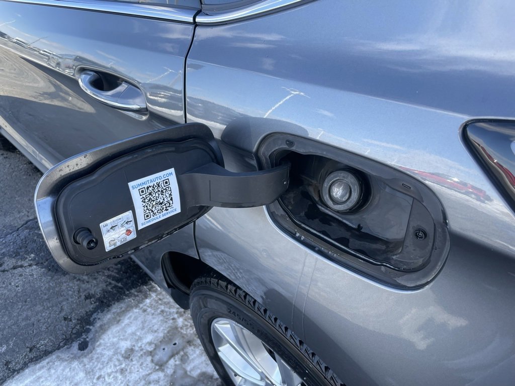 Used 2023 Ford Edge Titanium image 60