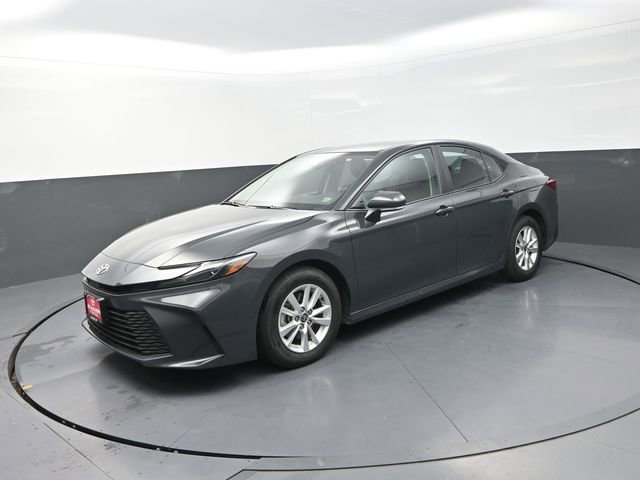 Used 2025 Toyota Camry LE image 20