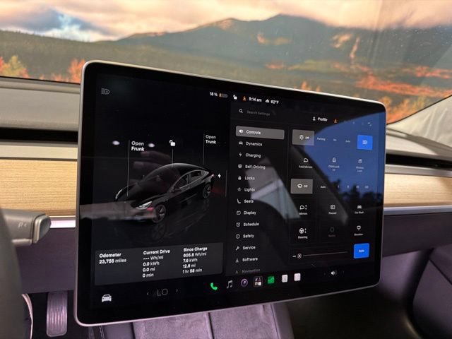 Used 2022 Tesla Model 3 Long Range AWD/4WD image 29