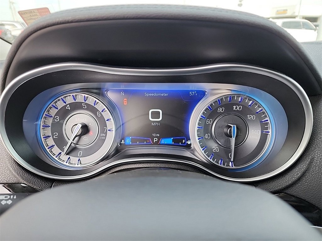 Used 2023 Chrysler 300 Touring w/ Sport Appearance Package image 11