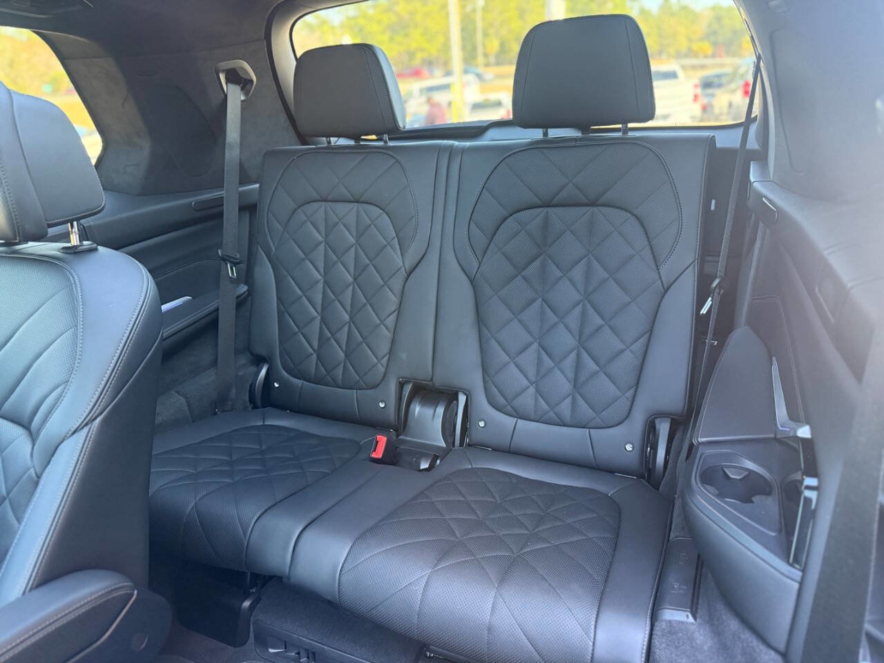 Used 2024 BMW X7 xDrive40i w/ Executive Package image 15