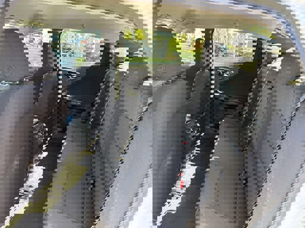 Used 2024 Chevrolet Malibu LT image 30