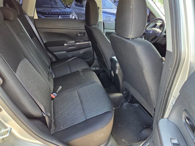 Used 2020 Mitsubishi Outlander Sport SE FWD image 13