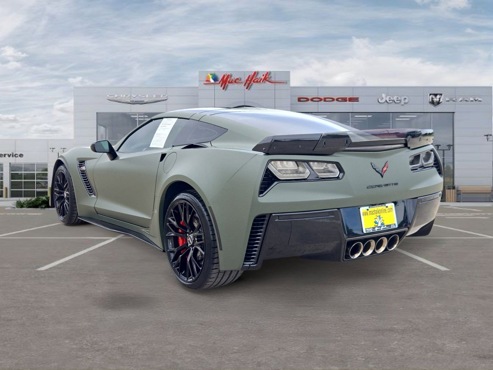 Used 2015 Chevrolet Corvette Z06 w/ 3LZ Preferred Equipment Group image 3