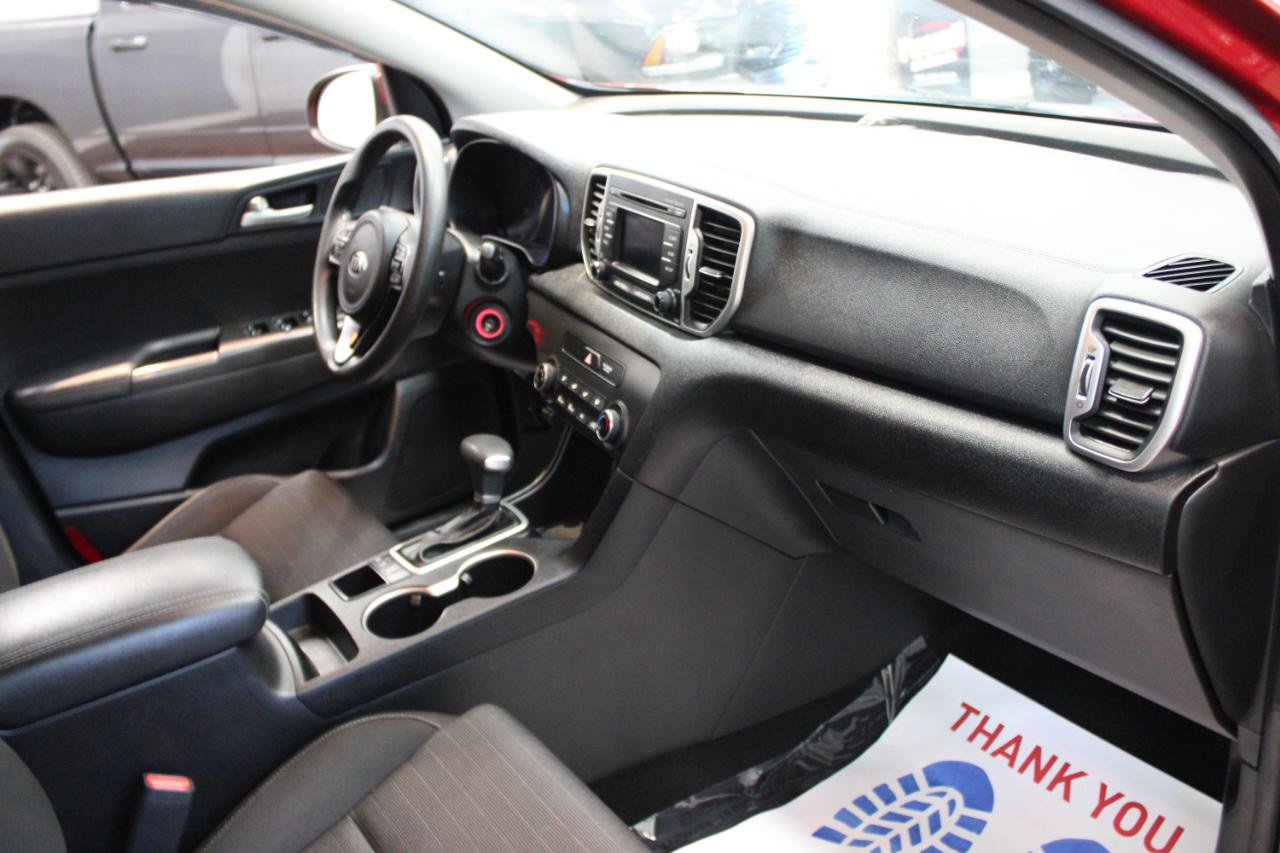 Used 2018 Kia Sportage LX AWD/4WD image 21