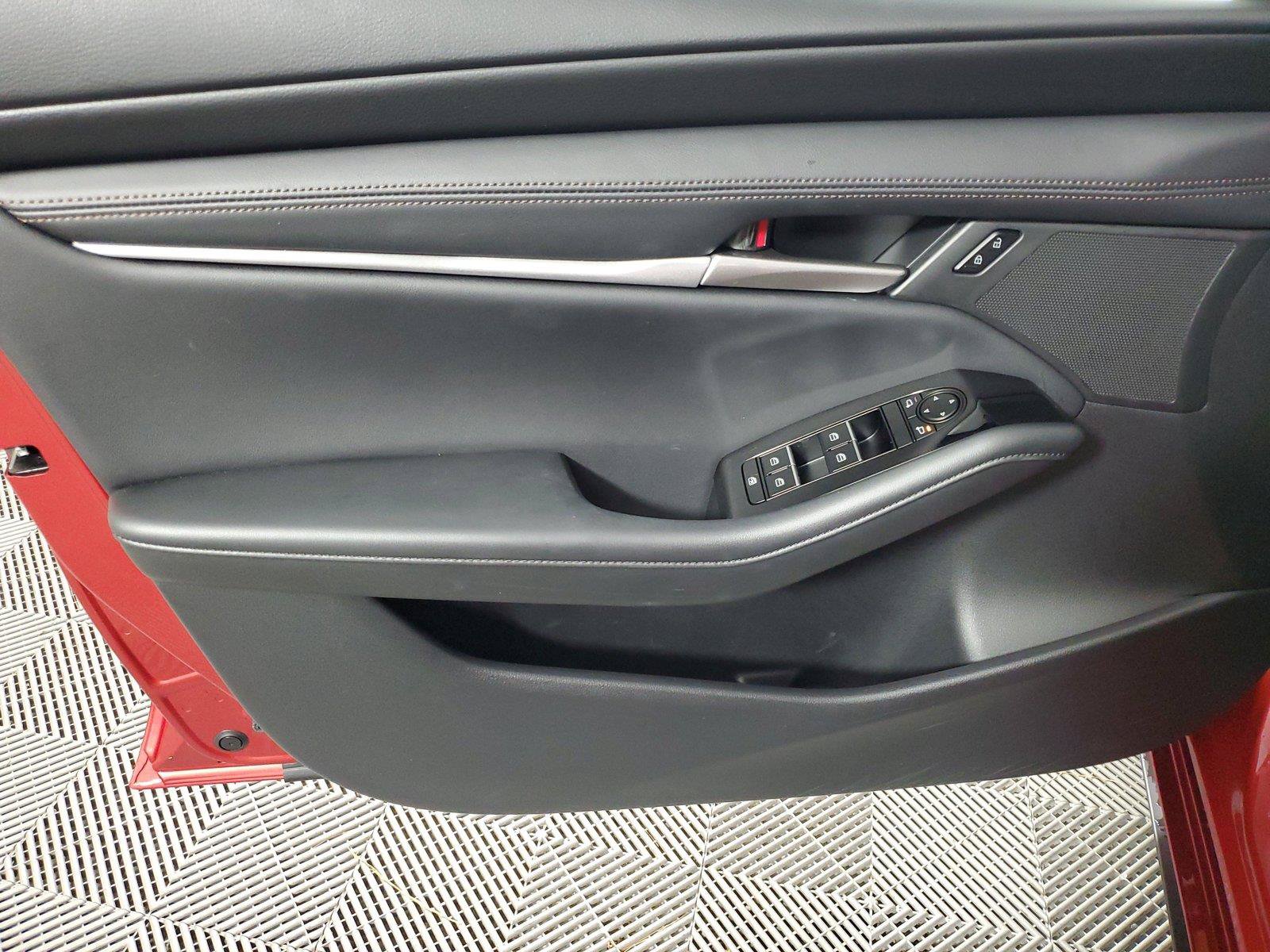 Certified 2026 MAZDA MAZDA3 s Sport FWD image 17
