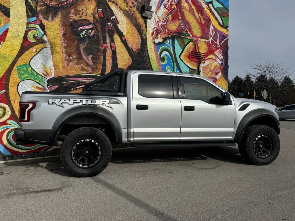 Used 2018 Ford F150 Raptor image 11