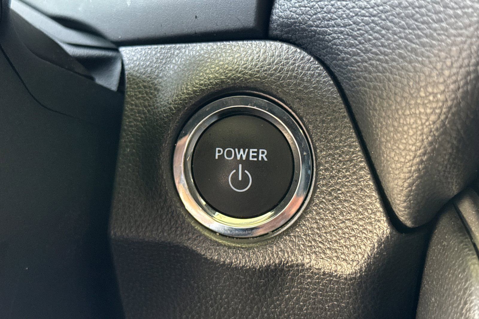 Used 2025 Toyota RAV4 XLE Premium w/ Weather Package AWD/4WD image 25