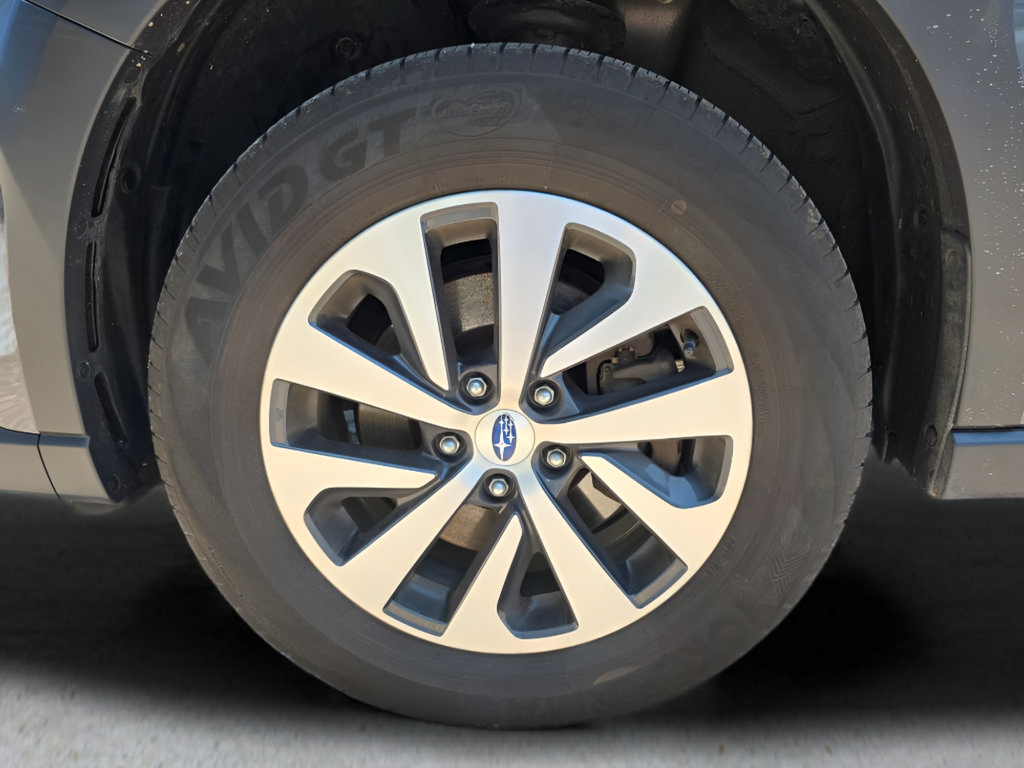 Used 2025 Subaru Outback Premium AWD/4WD image 11