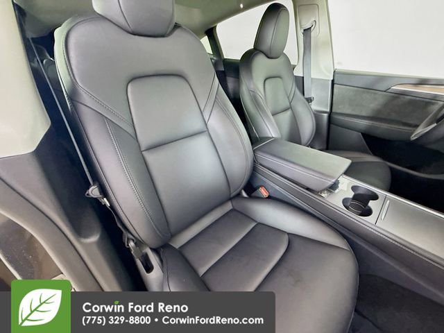 Used 2025 Tesla Model Y Long Range image 30