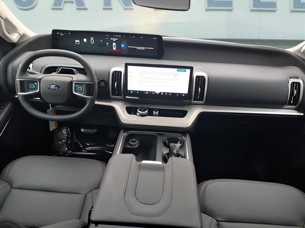 New 2025 Ford Expedition Max Active image 7