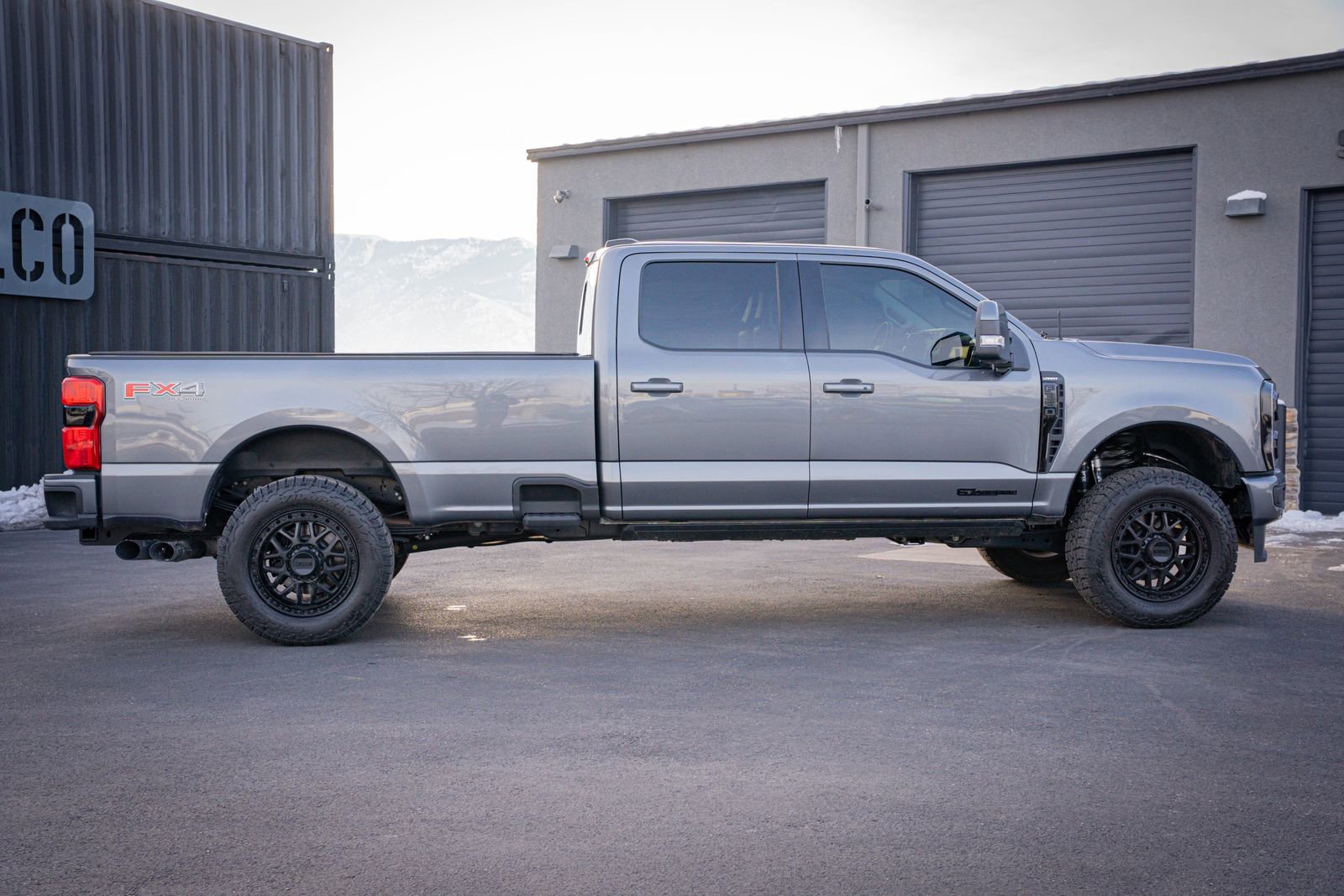 Used 2025 Ford F350 Lariat w/ Lariat Ultimate Package image 6