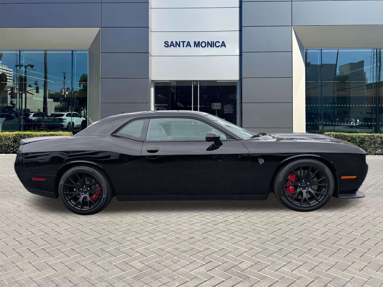 Used 2016 Dodge Challenger SRT Hellcat image 4
