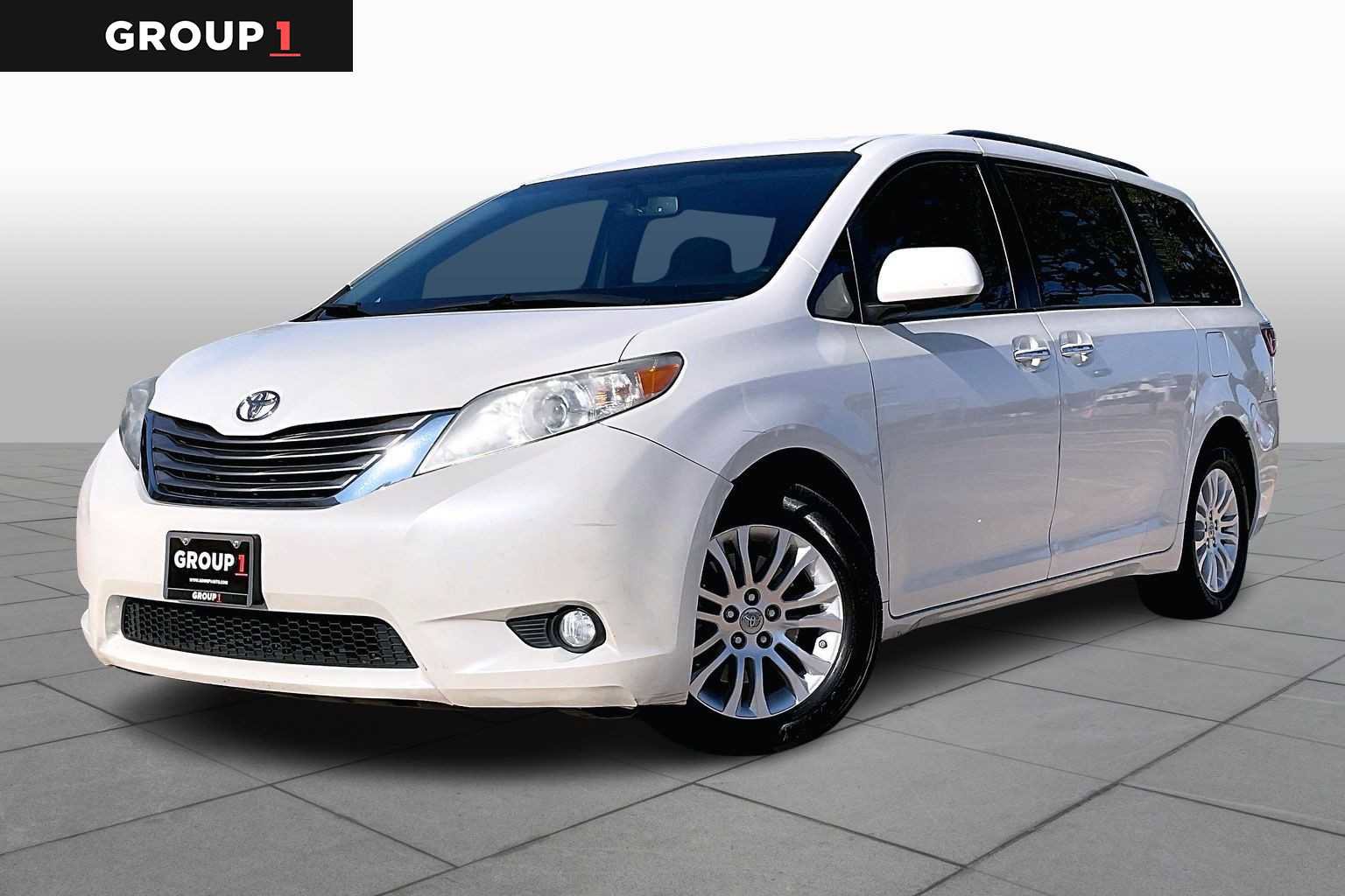 Used 2017 Toyota Sienna XLE