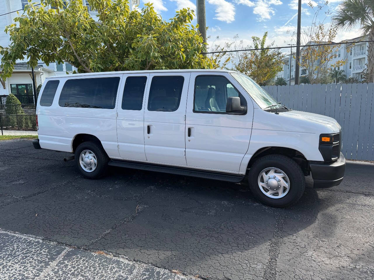 Used 2013 Ford E-350 and Econoline 350 XL w/ PWR Windows & Locks Group image 2