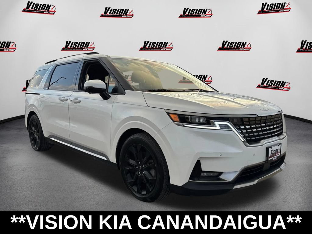 Used 2023 Kia Carnival SX Prestige FWD image 3