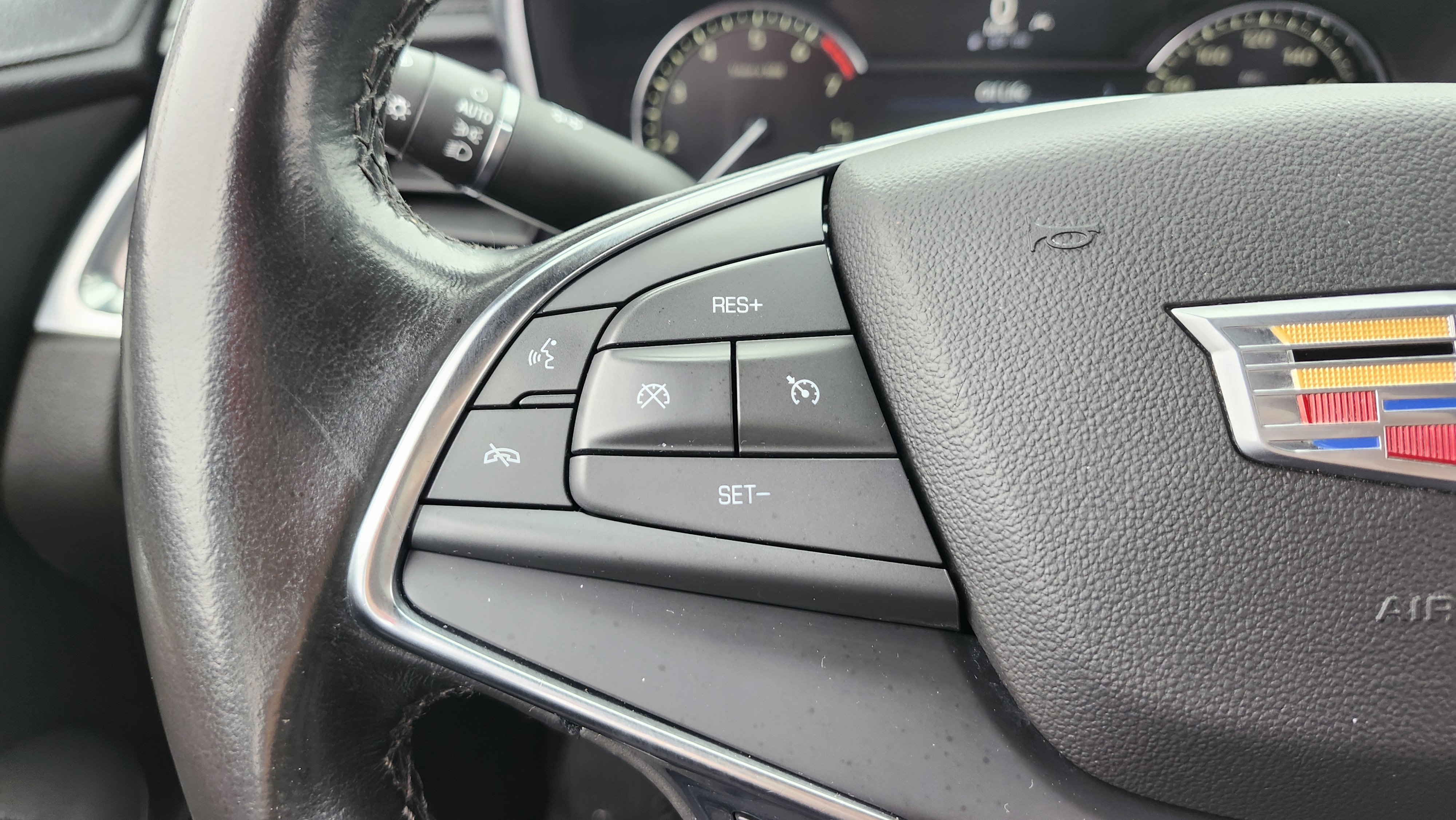 Used 2022 Cadillac XT5 Luxury image 38