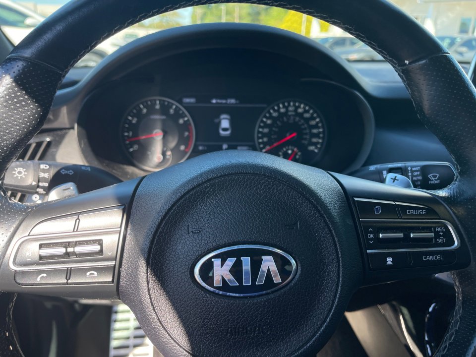 Used 2021 Kia Stinger GT2 image 20