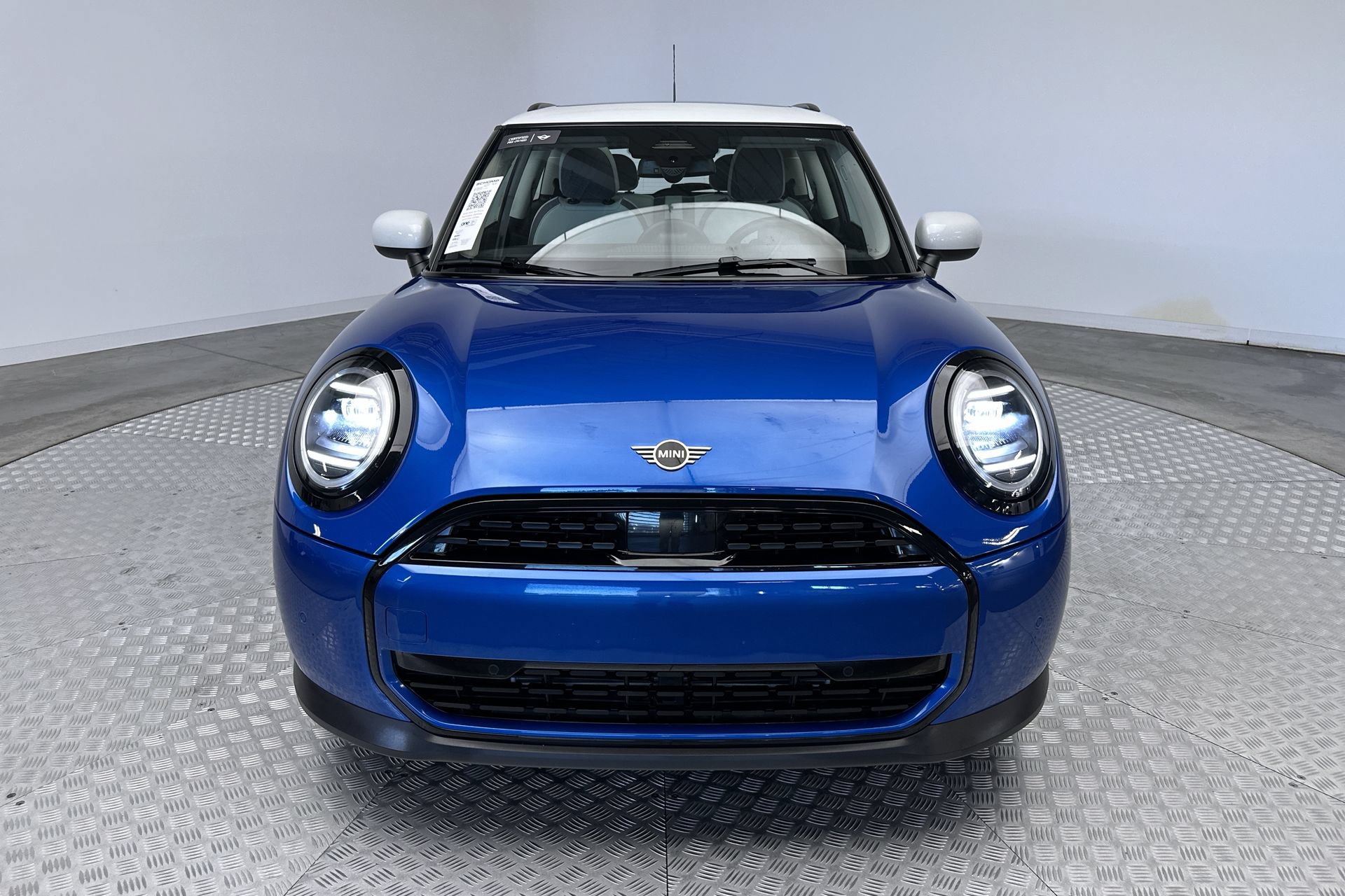 Used 2026 MINI Cooper 2-Door Hardtop FWD image 27