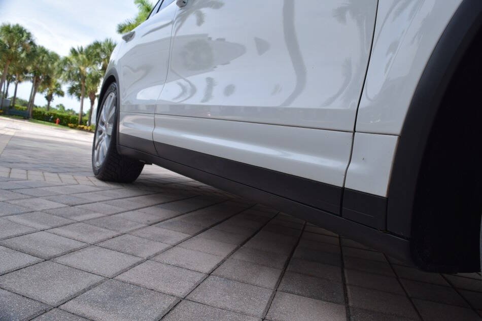 Used 2013 Porsche Cayenne Diesel AWD/4WD image 29