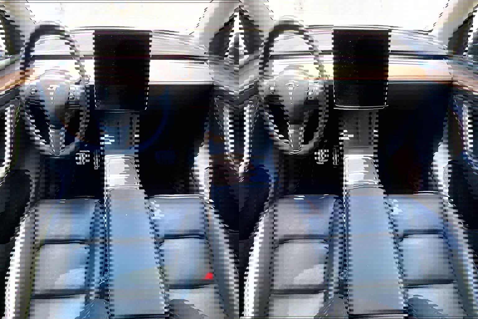 Used 2023 Tesla Model Y Performance image 11